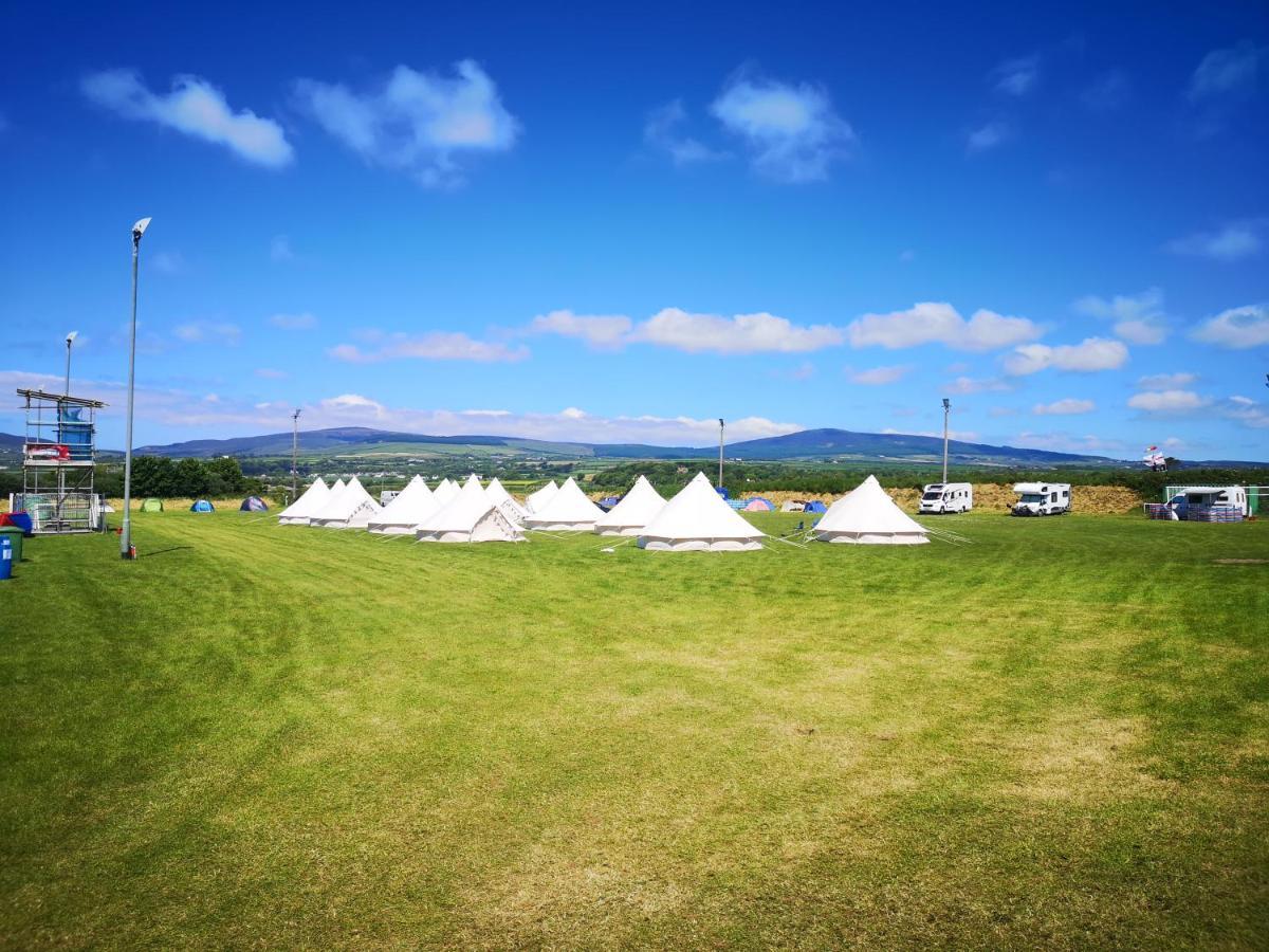 Nine Yards Bell Tents At The Tt - Castletown Exterior foto
