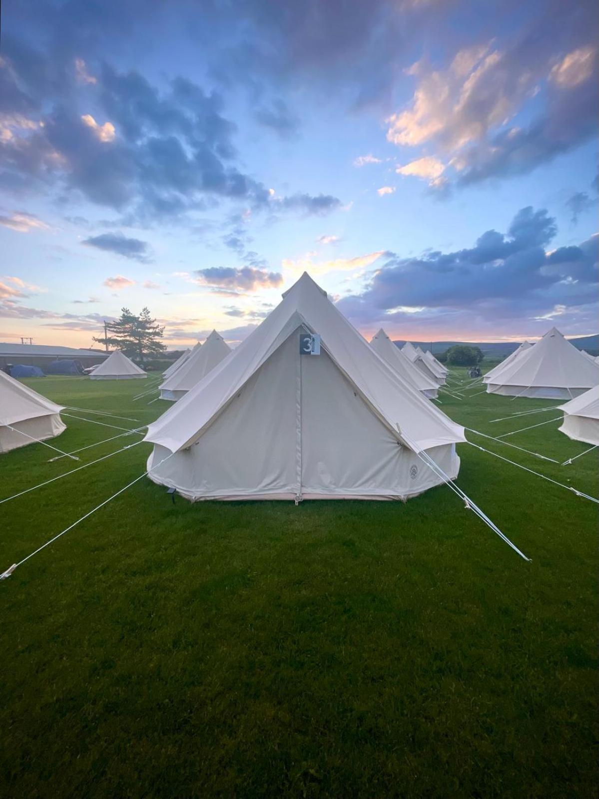 Nine Yards Bell Tents At The Tt - Castletown Exterior foto